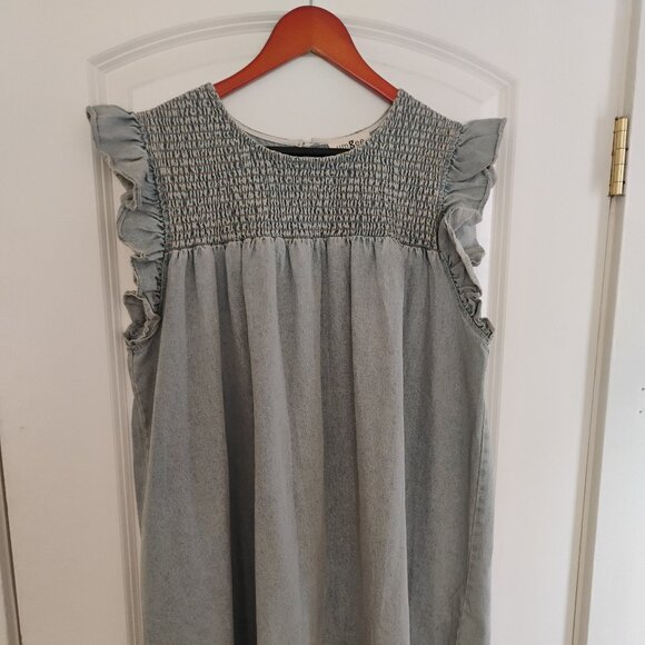Umgee Light Blue Denim Ruffle Shoulder Dress Dresses & Skirts - Umgee Butterfly Shoulder Denim Dress Size L NWT